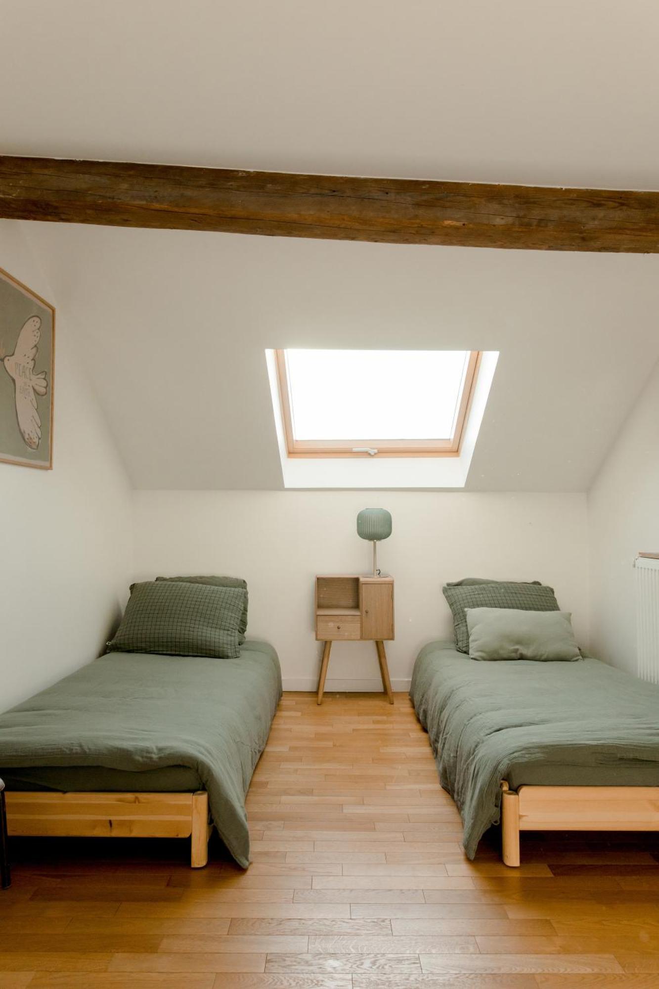 Logement Entier Ou A Partager Dans Maison Familiale A Rueil Malmaison, Proche De Paris La Defense Экстерьер фото